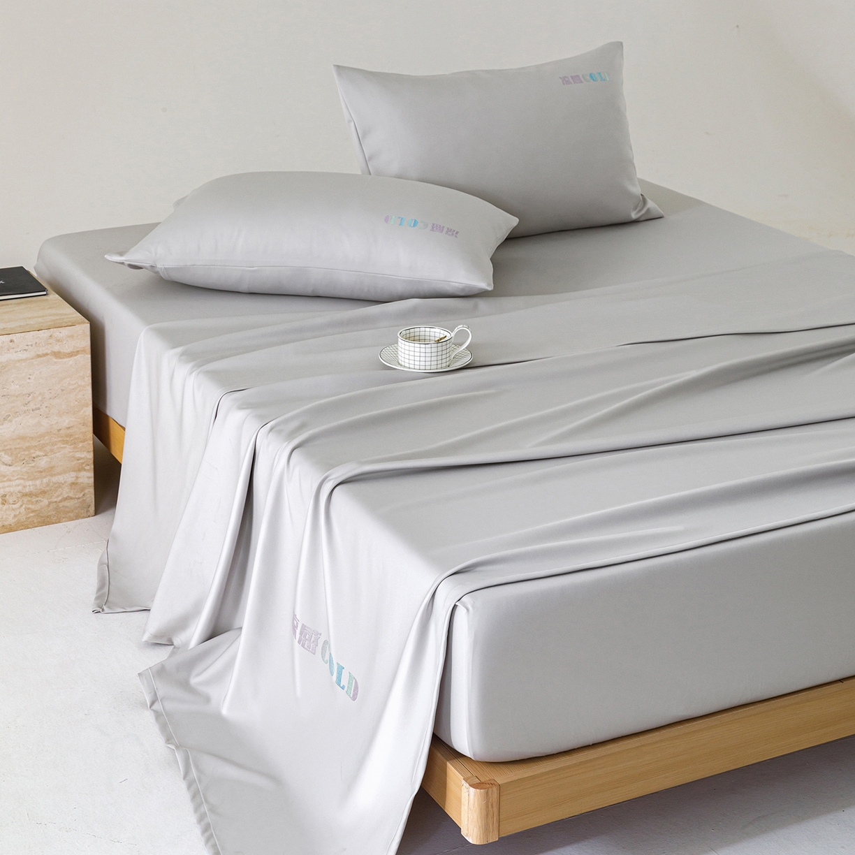 91家纺网 家纺一手货源 找家纺 悦然毛巾被 2026新款锦氨冷感毯300克加厚盖毯床笠夏被空调凉感夏凉被空调被 素凉清感银灰