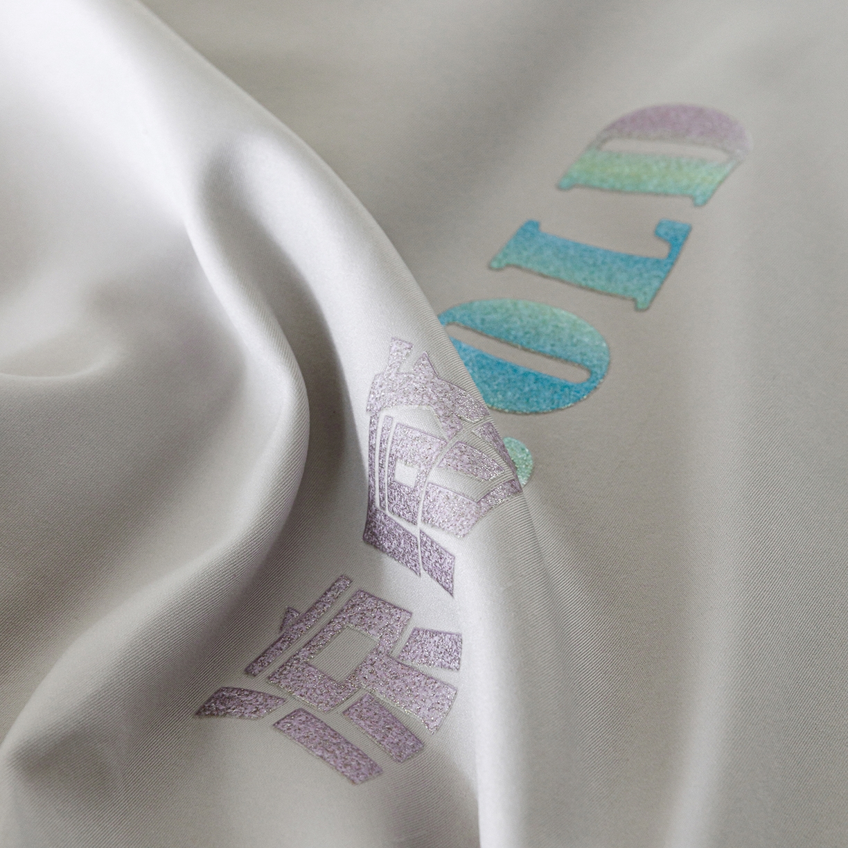 91家纺网 家纺一手货源 找家纺 悦然毛巾被 2026新款锦氨冷感毯300克加厚盖毯床笠夏被空调凉感夏凉被空调被 素凉清感银灰