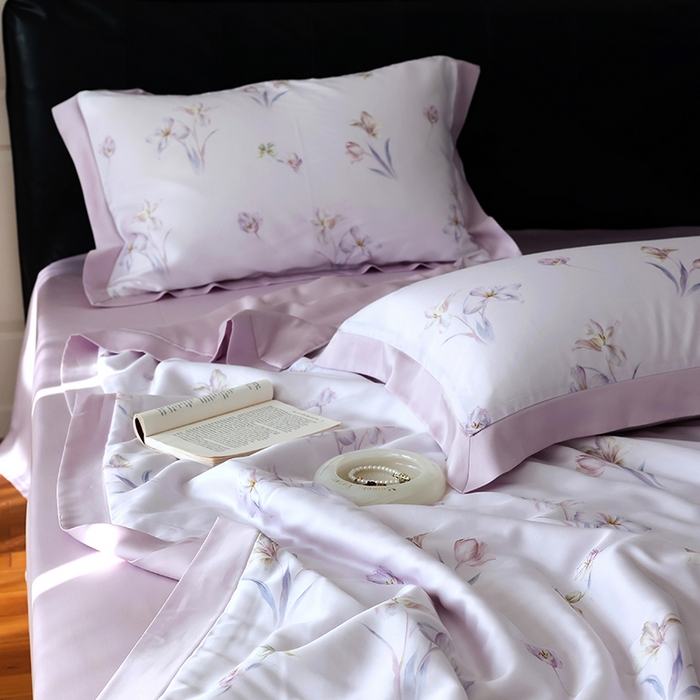 91家纺网 家纺一手货源 找家纺 久典家居 2026新款20%桑蚕丝+80%聚酯纤维宽边夏被四件套 梦语