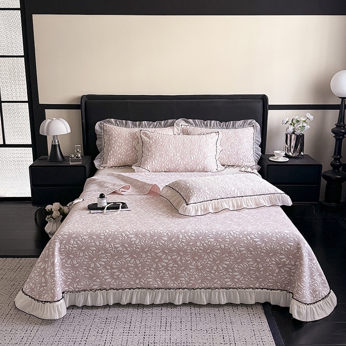 91家纺网 家纺一手货源 找家纺 卡罗兰 2026新款床盖凉席凉感豆豆凉席花边床盖冰豆豆凉席单件三件套-繁花系列 繁花-樱花粉