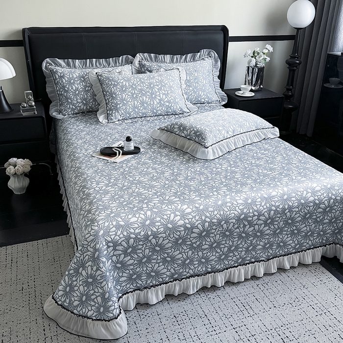 91家纺网 家纺一手货源 找家纺 卡罗兰 2026新款床盖凉席凉感豆豆凉席花边床盖冰豆豆凉席单件三件套-繁花系列 繁花-藏蓝