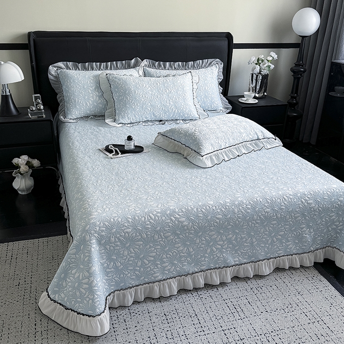 91家纺网 家纺一手货源 找家纺 卡罗兰 2026新款床盖凉席凉感豆豆凉席花边床盖冰豆豆凉席单件三件套-繁花系列 繁花-天蓝