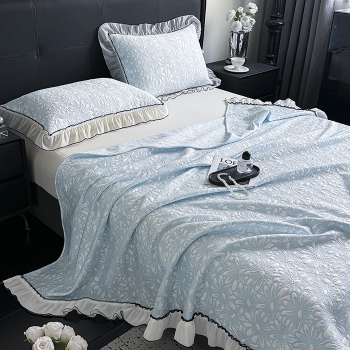 91家纺网 家纺一手货源 找家纺 卡罗兰 2026新款床盖凉席凉感豆豆凉席花边床盖冰豆豆凉席单件三件套-繁花系列 繁花-天蓝