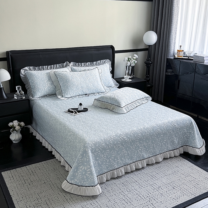 91家纺网 家纺一手货源 找家纺 卡罗兰 2026新款床盖凉席凉感豆豆凉席花边床盖冰豆豆凉席单件三件套-繁花系列 繁花-天蓝