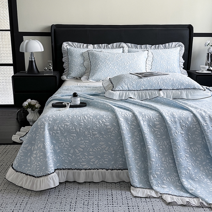 91家纺网 家纺一手货源 找家纺 卡罗兰 2026新款床盖凉席凉感豆豆凉席花边床盖冰豆豆凉席单件三件套-繁花系列 繁花-天蓝