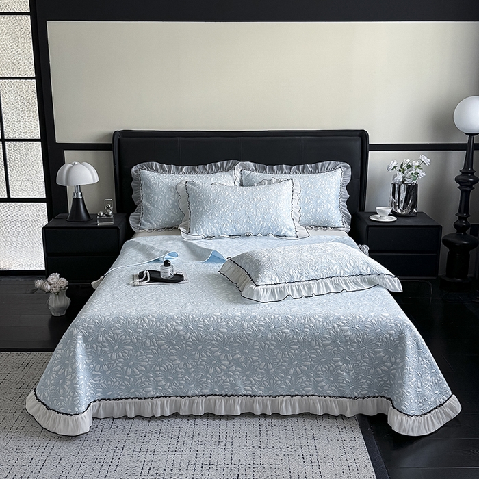 91家纺网 家纺一手货源 找家纺 卡罗兰 2026新款床盖凉席凉感豆豆凉席花边床盖冰豆豆凉席单件三件套-繁花系列 繁花-天蓝