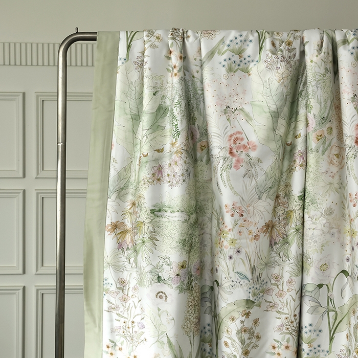 91家纺网 家纺一手货源 找家纺 久典家居 2026新款20%桑蚕丝+80%聚酯纤维宽边夏被四件套 知夏