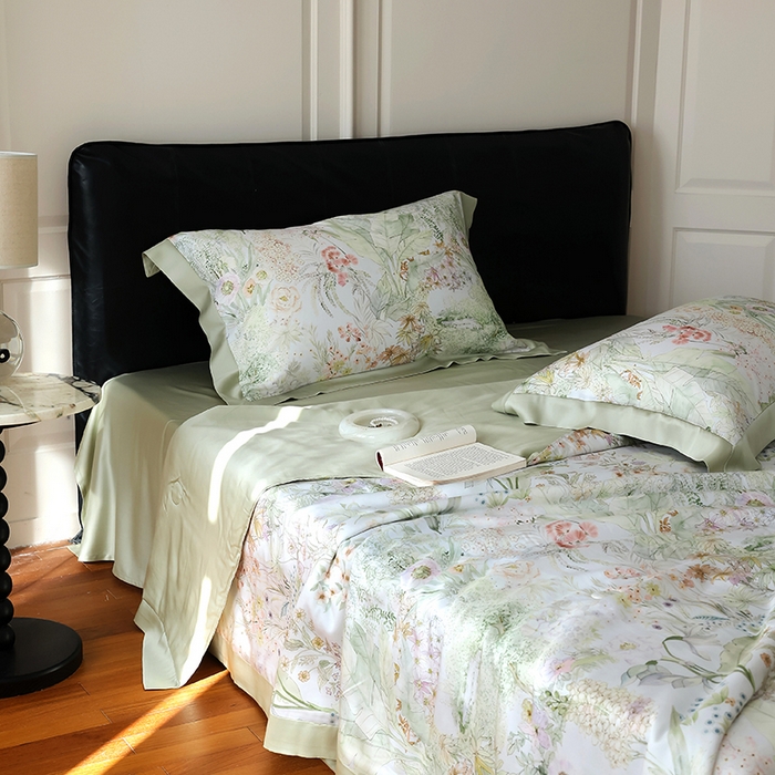 91家纺网 家纺一手货源 找家纺 久典家居 2026新款20%桑蚕丝+80%聚酯纤维宽边夏被四件套 知夏