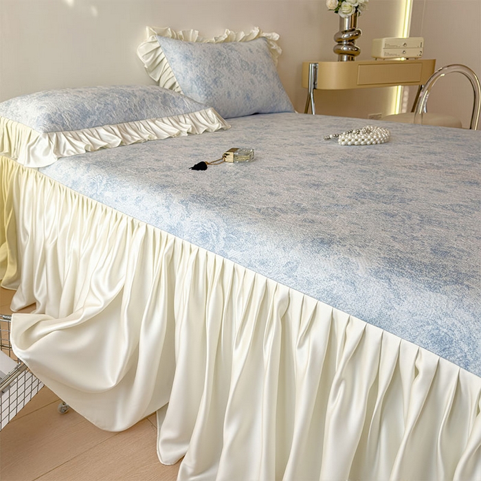 91家纺网 家纺一手货源 找家纺 莱家富 2026新款A类母婴级法式浪漫冰豆豆凉席夏天冰丝席凉感值0.21可机洗家用软席床 花园布鲁蓝