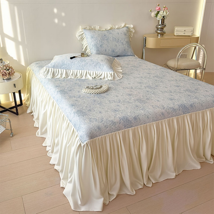 91家纺网 家纺一手货源 找家纺 莱家富 2026新款A类母婴级法式浪漫冰豆豆凉席夏天冰丝席凉感值0.21可机洗家用软席床 花园布鲁蓝