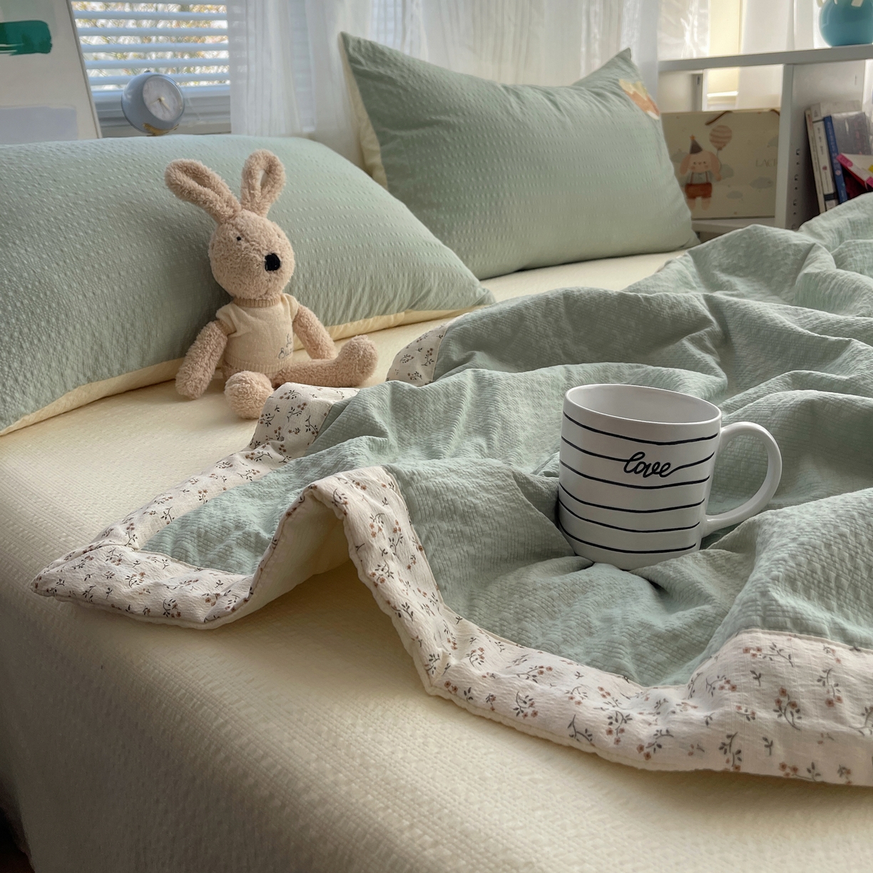 91家纺网 家纺一手货源 找家纺 贝扬思家纺 2026新款泡芙纱夏被夏凉被空调被贴布绣套件@小熊日记系列（可爱到犯规的夏被噜） 小熊日记-绿