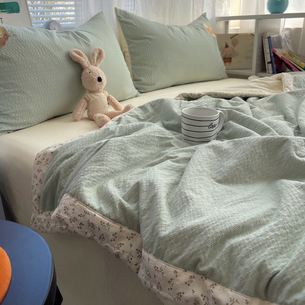 91家纺网 家纺一手货源 找家纺 贝扬思家纺 2026新款泡芙纱夏被夏凉被空调被贴布绣套件@小熊日记系列（可爱到犯规的夏被噜） 小熊日记-绿