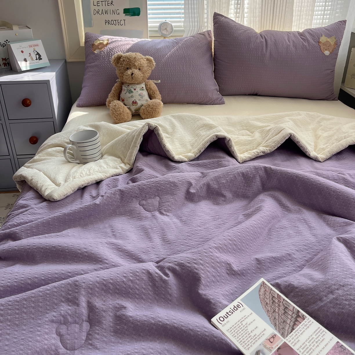 91家纺网 家纺一手货源 找家纺 贝扬思家纺 2026新款泡芙纱夏被夏凉被空调被贴布绣套件@小熊日记系列（可爱到犯规的夏被噜） 小熊日记-紫
