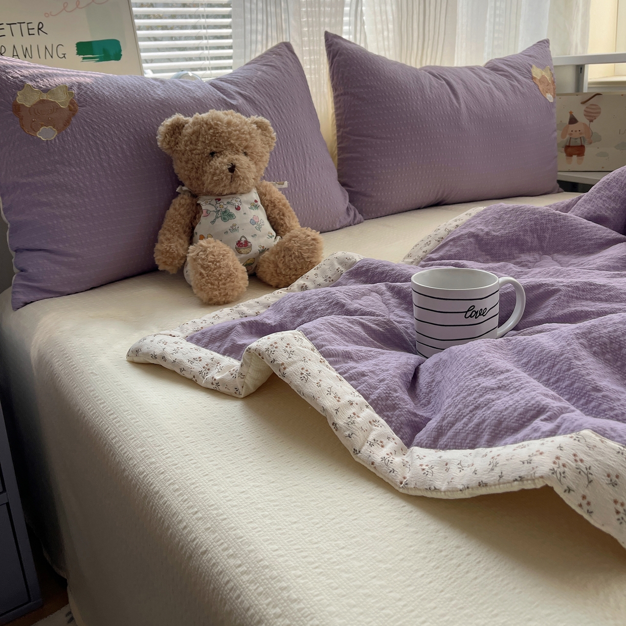 91家纺网 家纺一手货源 找家纺 贝扬思家纺 2026新款泡芙纱夏被夏凉被空调被贴布绣套件@小熊日记系列（可爱到犯规的夏被噜） 小熊日记-紫