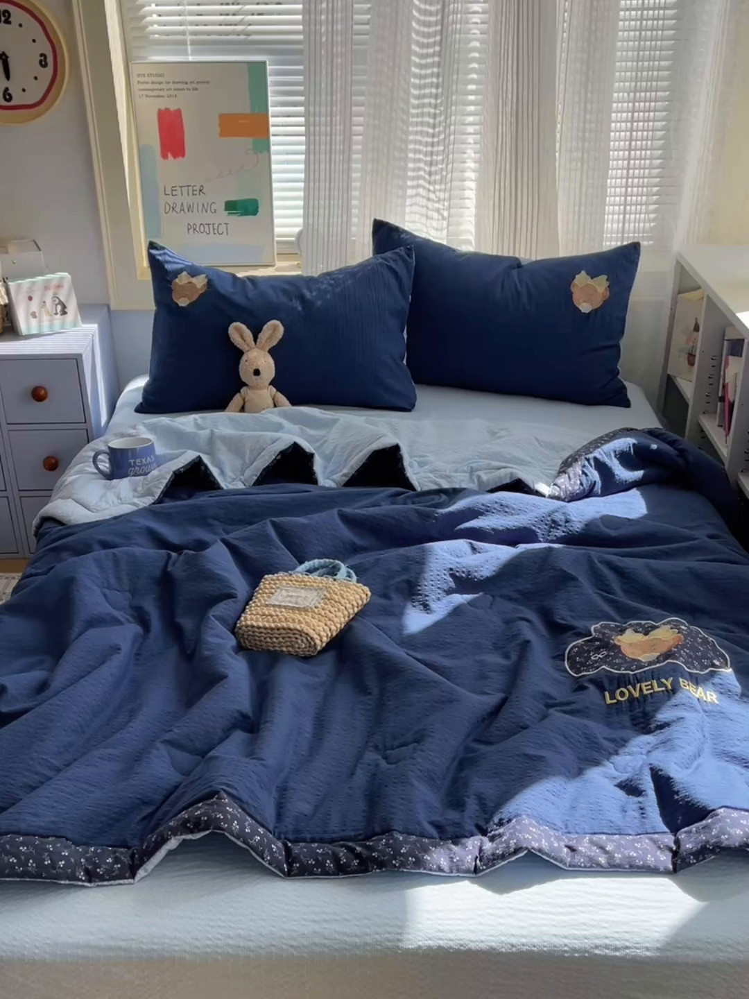 91家纺网 家纺一手货源 找家纺 （总）贝扬思家纺 2026新款泡芙纱夏被夏凉被空调被贴布绣套件@小熊日记系列（可爱到犯规的夏被噜）