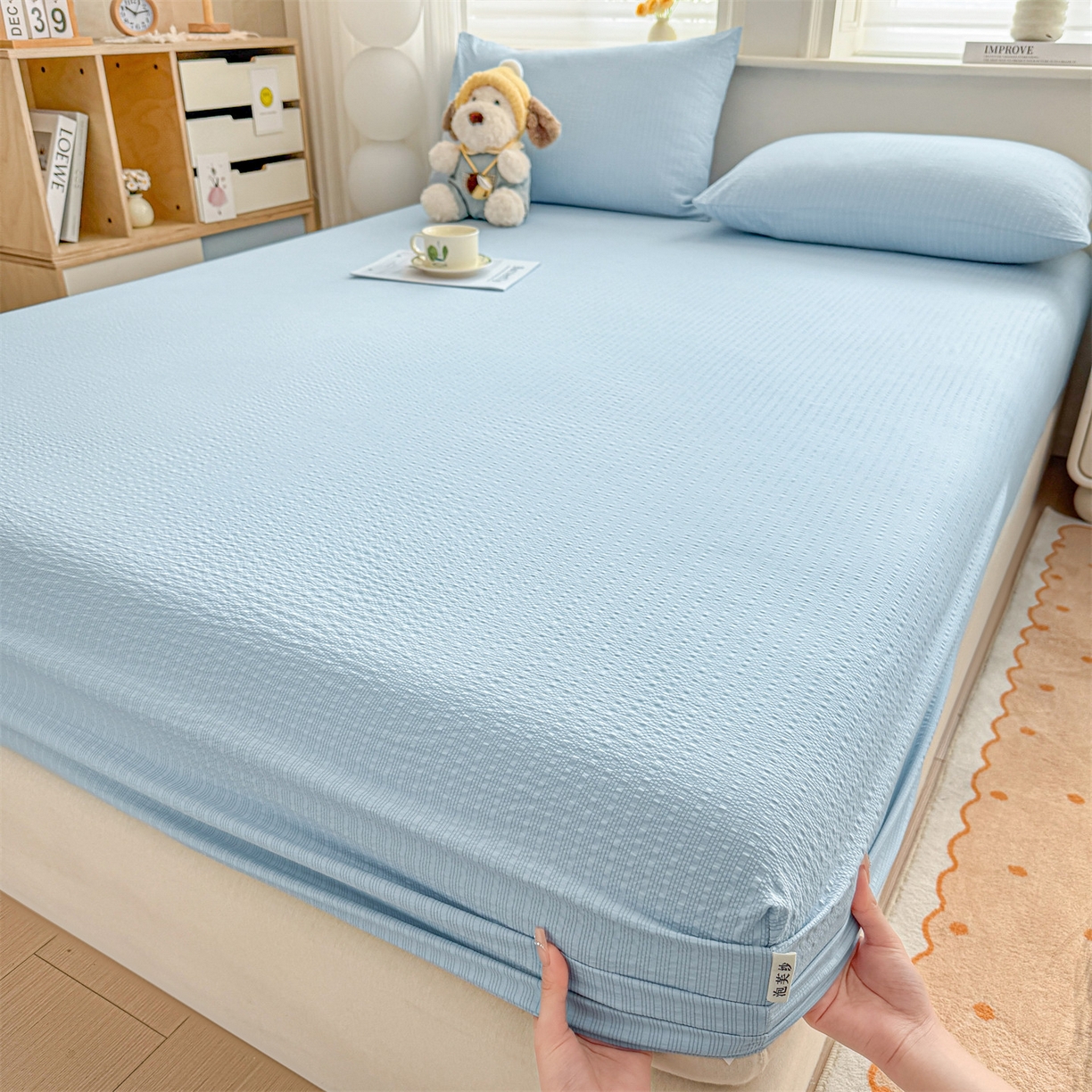 91家纺网 家纺一手货源 找家纺 女子家纺 2026新款亲肤泡芙纱印花床笠单床笠床笠单件 冰川蓝