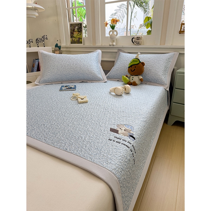 91家纺网 家纺一手货源 找家纺 莱家富 2026新款卡通夏天冰豆豆凉席三件套儿童单人冰丝席凉感值过0.21可机水洗宿舍空 床席款加班狗