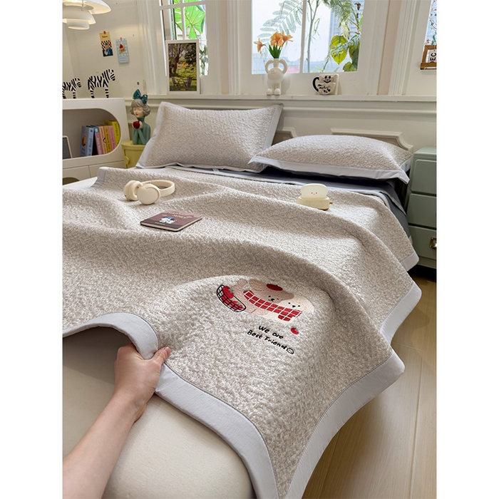 91家纺网 家纺一手货源 找家纺 莱家富 2026新款卡通夏天冰豆豆凉席三件套儿童单人冰丝席凉感值过0.21可机水洗宿舍空 床席款围巾小狗