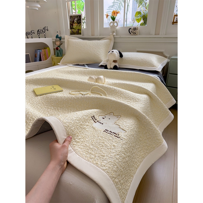 91家纺网 家纺一手货源 找家纺 莱家富 2026新款卡通夏天冰豆豆凉席三件套儿童单人冰丝席凉感值过0.21可机水洗宿舍空 床席款软萌西高地