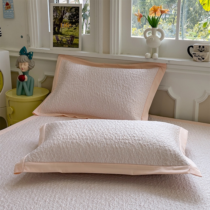 91家纺网 家纺一手货源 找家纺 莱家富 2026新款卡通夏天冰豆豆凉席三件套儿童单人冰丝席凉感值过0.21可机水洗宿舍空 床席款小熊派对