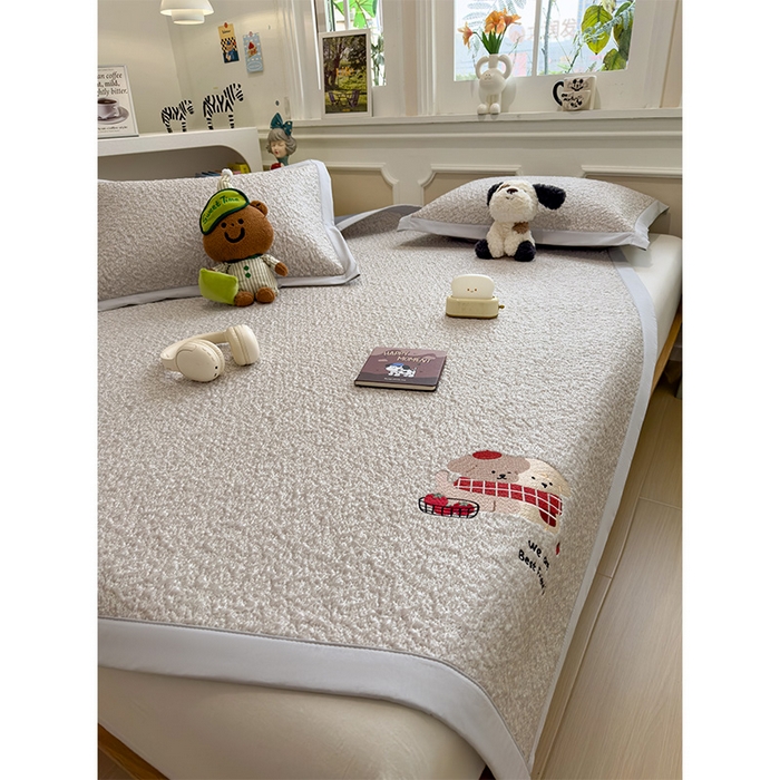 91家纺网 家纺一手货源 找家纺 莱家富 2026新款卡通夏天冰豆豆凉席三件套儿童单人冰丝席凉感值过0.21可机水洗宿舍空 床席款围巾小狗