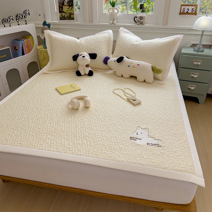 91家纺网 家纺一手货源 找家纺 莱家富 2026新款卡通夏天冰豆豆凉席三件套儿童单人冰丝席凉感值过0.21可机水洗宿舍空 床席款软萌西高地