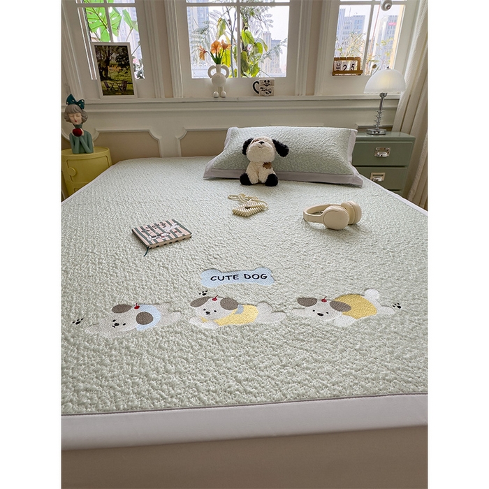 91家纺网 家纺一手货源 找家纺 莱家富 2026新款卡通夏天冰豆豆凉席三件套儿童单人冰丝席凉感值过0.21可机水洗宿舍空 床席款三只小狗