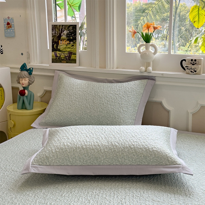 91家纺网 家纺一手货源 找家纺 莱家富 2026新款卡通夏天冰豆豆凉席三件套儿童单人冰丝席凉感值过0.21可机水洗宿舍空 床席款三只小狗