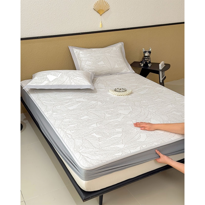 91家纺网 家纺一手货源 找家纺 莱家富 2026新款凉感过0.21夏天家用床单软席子可机洗空调席夏季高端华夫格凉席三件套 床笠款家大叶大-棕雾咖