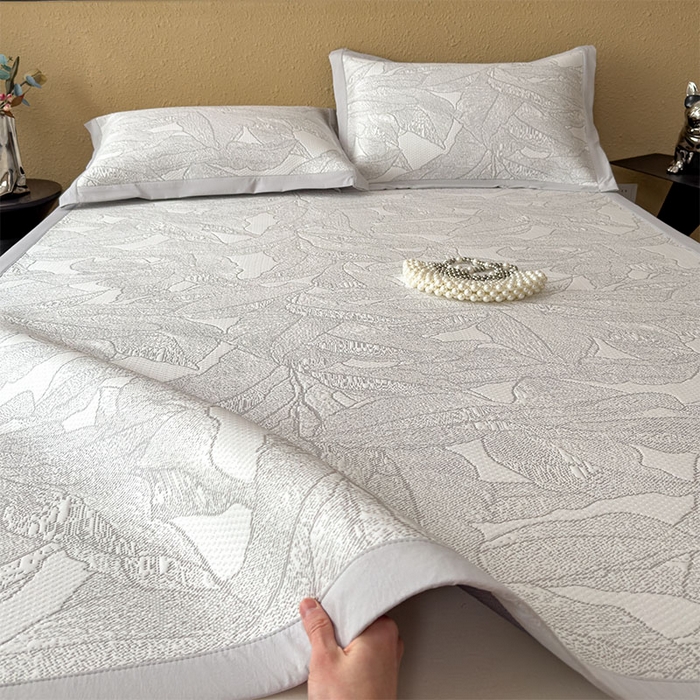 91家纺网 家纺一手货源 找家纺 莱家富 2026新款凉感过0.21夏天家用床单软席子可机洗空调席夏季高端华夫格凉席三件套 床席款家大叶大-沥青浅灰