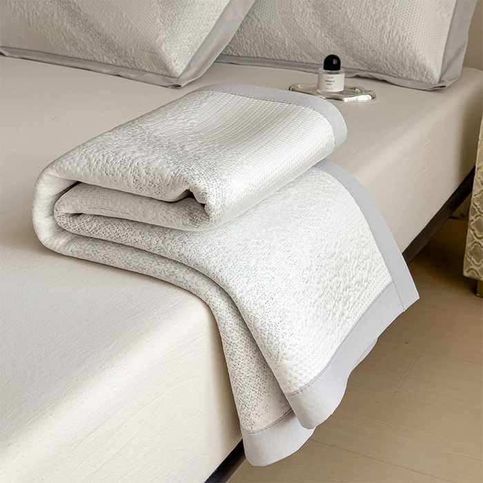 91家纺网 家纺一手货源 找家纺 莱家富 2026新款冰丝凉席子夏天家用凉感值过0.21冰豆豆A类母婴级床单床笠可机洗-云 床席款雪花浅灰