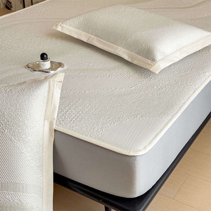 91家纺网 家纺一手货源 找家纺 莱家富 2026新款冰丝凉席子夏天家用凉感值过0.21冰豆豆A类母婴级床单床笠可机洗-云 床笠款格兰绿