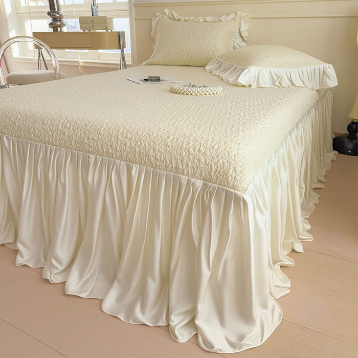 91家纺网 家纺一手货源 找家纺 （总）莱家富 2026新款夏季凉感公主风冰豆豆花边凉席床裙款凉感值过0.21三件套可机洗冰丝空