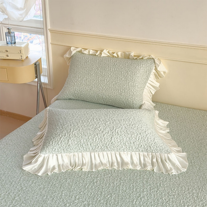 91家纺网 家纺一手货源 找家纺 莱家富 2026新款夏季凉感公主风冰豆豆花边凉席床裙款凉感值过0.21三件套可机洗冰丝空 豆豆物语-飘飘绿