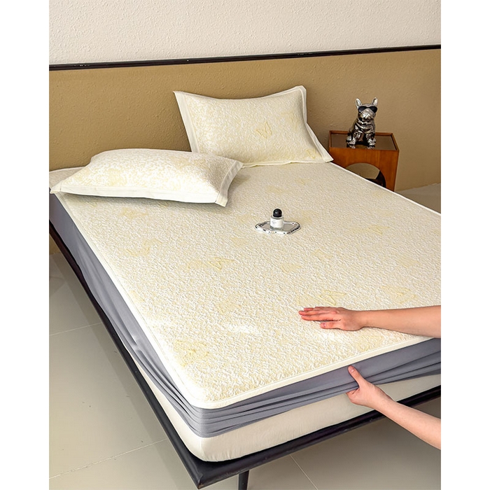 91家纺网 家纺一手货源 找家纺 莱家富 2026新款公主风凉感值过0.21空调席子软席冰豆豆凉席三件套-蝴蝶蝶舞花语系列 床笠款蝶舞花语-泡泡黄