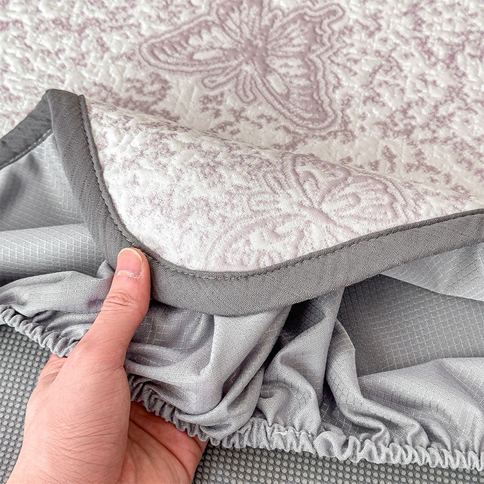 91家纺网 家纺一手货源 找家纺 莱家富 2026新款公主风凉感值过0.21空调席子软席冰豆豆凉席三件套-蝴蝶蝶舞花语系列 床笠款蝶舞花语-雾雅紫