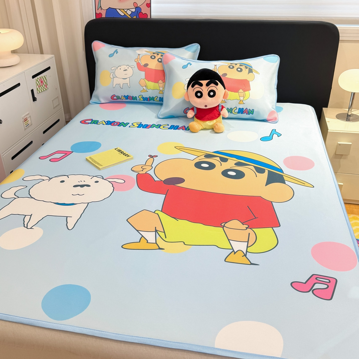 91家纺网 家纺一手货源 找家纺 博雅 2026新款蜡笔小新正版授权小冰皮大版印花凉席-平铺款 大版-蓝色小新