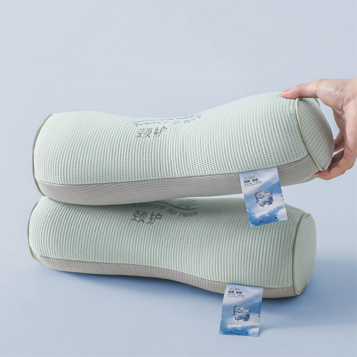 91家纺网 家纺一手货源 找家纺 麦肯锡 2026新款柔纹花眠小蛮腰荞麦护颈枕枕头枕芯 绿拼灰