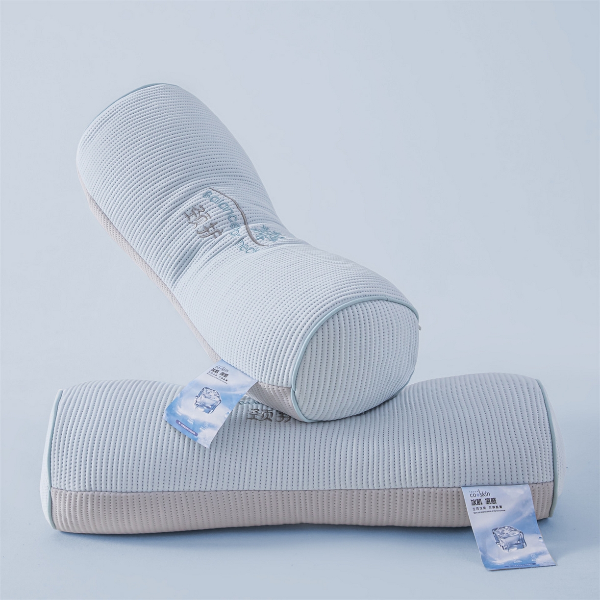 91家纺网 家纺一手货源 找家纺 麦肯锡 2026新款柔纹花眠小蛮腰荞麦护颈枕枕头枕芯 蓝拼灰