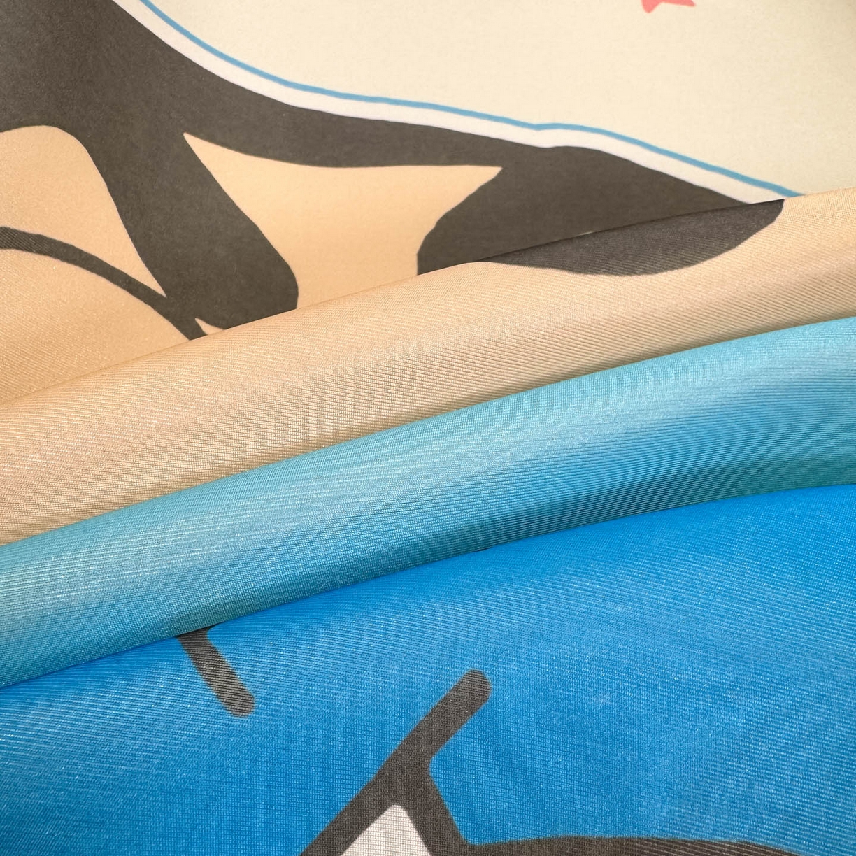 91家纺网 家纺一手货源 找家纺 博雅 2026新款蜡笔小新正版授权小冰皮大版印花凉席-平铺款 大版-鳄鱼山小新