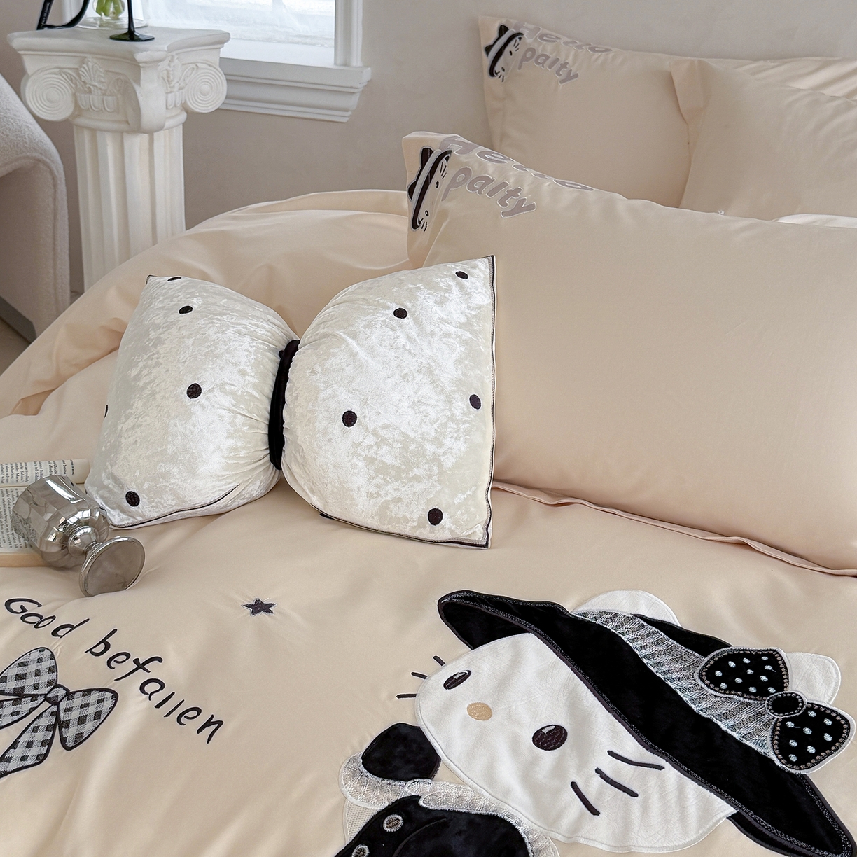 91家纺网 家纺一手货源 找家纺 优悦生活馆 2026新款全棉贴布绣四件套-喵喵小香风 喵喵小香风-米色