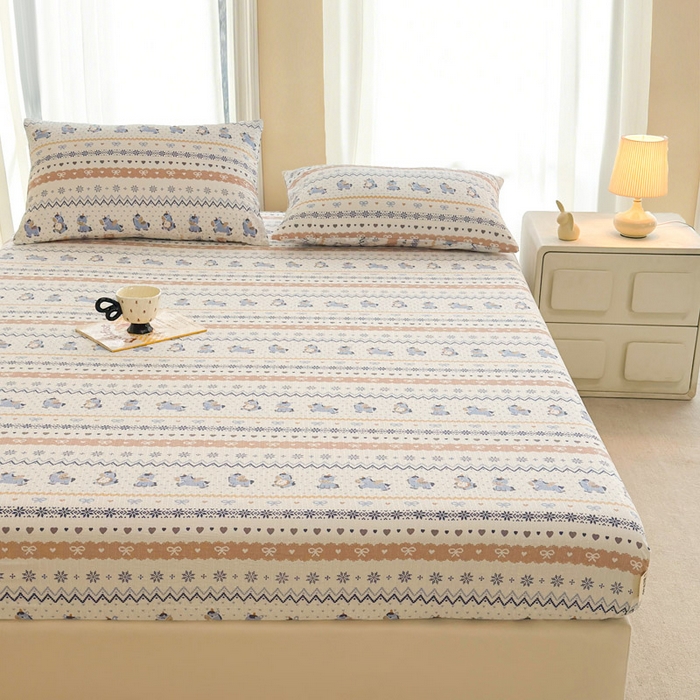 91家纺网 家纺一手货源 找家纺 几禾 2026新款高克重泡芙纱~印花款（单床笠）浅糯系列-110g CL浅糯-费尔岛木马