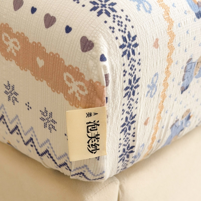 91家纺网 家纺一手货源 找家纺 几禾 2026新款高克重泡芙纱~印花款（单床笠）浅糯系列-110g CL浅糯-费尔岛木马