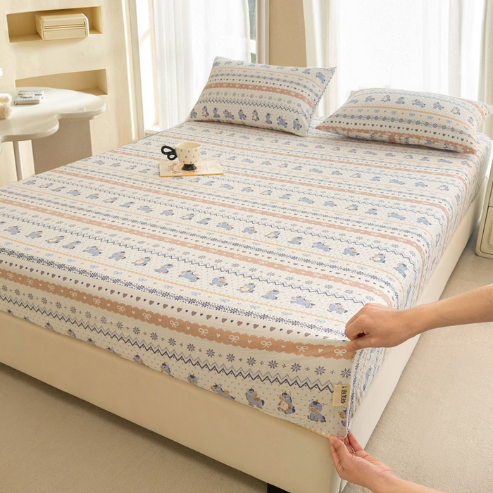 91家纺网 家纺一手货源 找家纺 几禾 2026新款高克重泡芙纱~印花款（单床笠）浅糯系列-110g CL浅糯-费尔岛木马