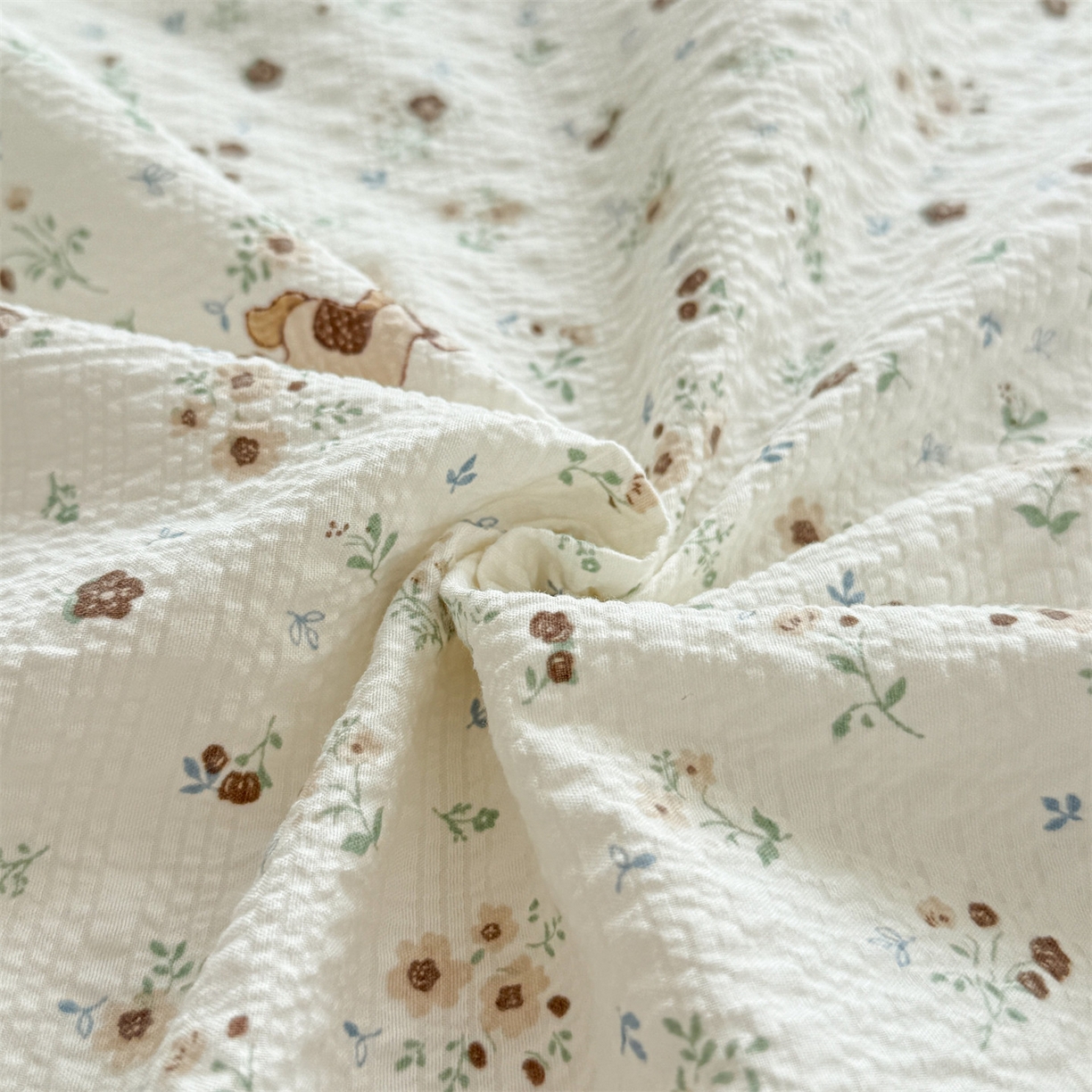 91家纺网 家纺一手货源 找家纺 女子家纺 2026新款亲肤泡芙纱印花床笠单床笠床笠单件 萌趣小马