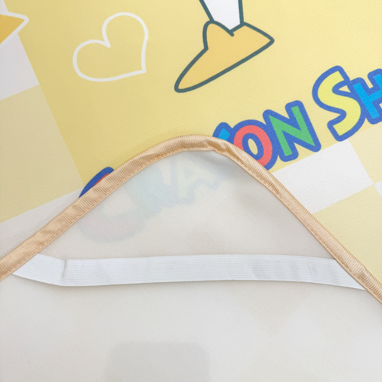 91家纺网 家纺一手货源 找家纺 博雅 2026新款蜡笔小新正版授权小冰皮大版印花凉席-平铺款 大版-奶白格子小新