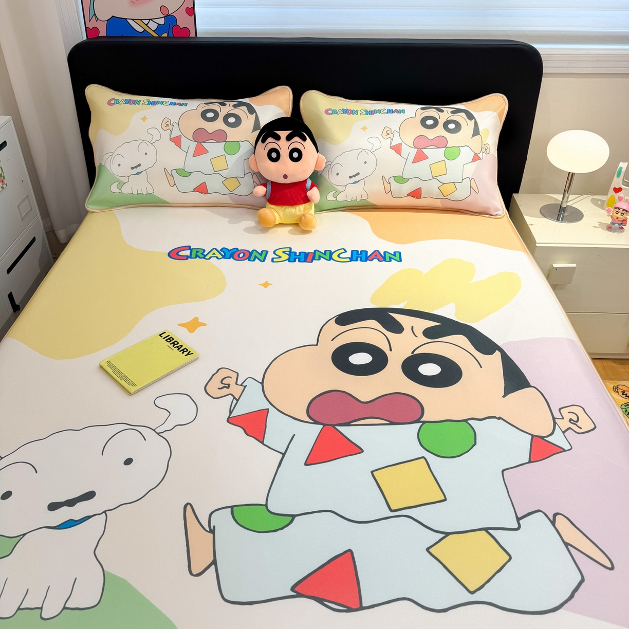 91家纺网 家纺一手货源 找家纺 博雅 2026新款蜡笔小新正版授权小冰皮大版印花凉席-平铺款 大版-睡衣小新