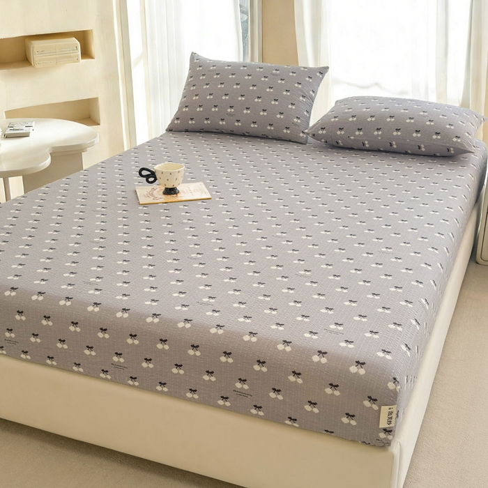 91家纺网 家纺一手货源 找家纺 几禾 2026新款高克重泡芙纱~印花款（单床笠）浅糯系列-110g CL浅糯-灰樱桃