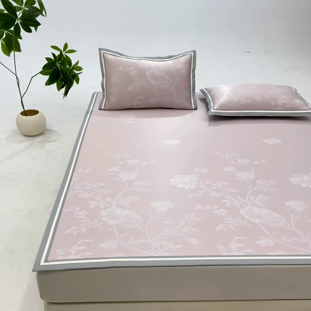 91家纺网 家纺一手货源 找家纺 小牛席业 2026新款牡丹清凉大提花冰丝席凉席席子 粉色