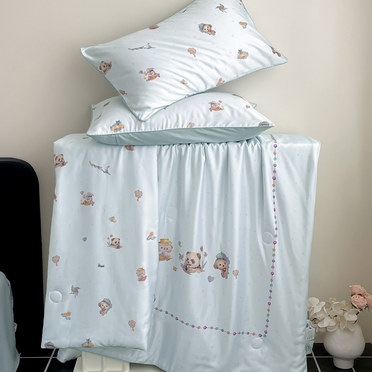 91家纺网 家纺一手货源 找家纺 （总）慕晨 2026新款莱赛尔数码印高级简奢卡通大版印花丝滑夏被四件套